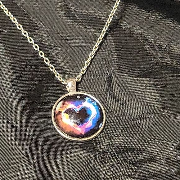 Eternal Flame Fiery Heart Cabochan Necklace - Picture 7 of 11